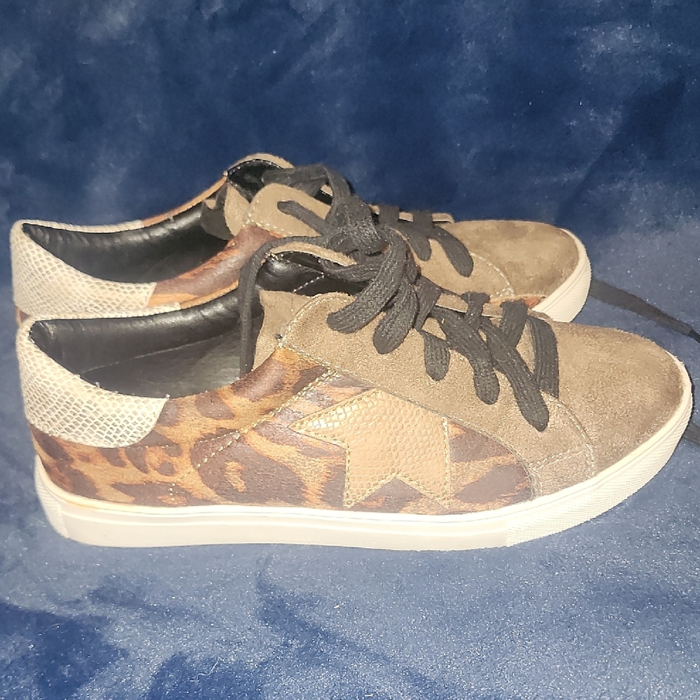Vintage Havana Grande Suede Leopard Star Sneakers